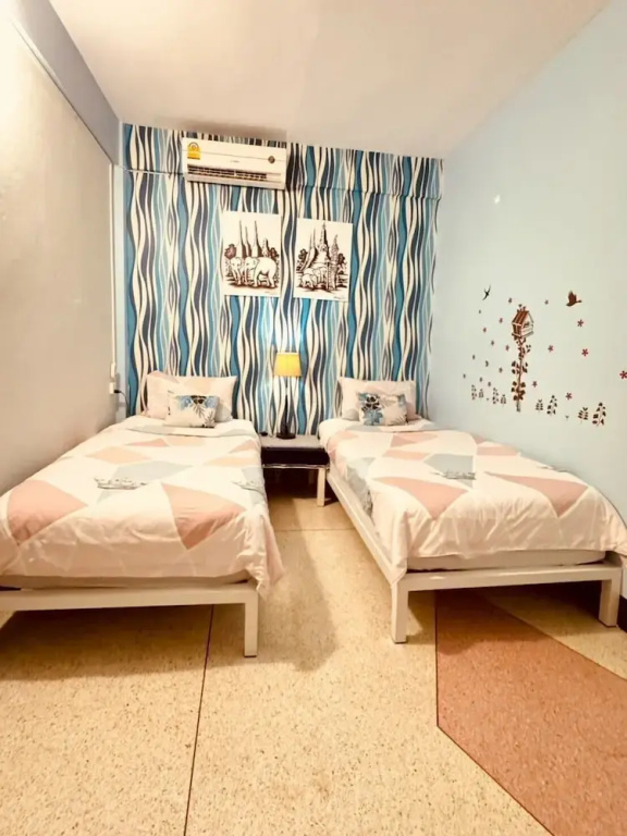 Economy Double room (twin beds)