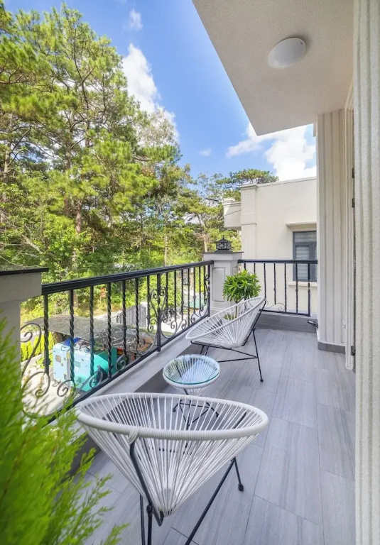 Standard Family room with balcony