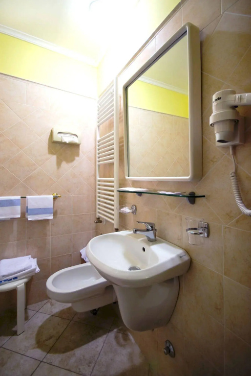 Hotel photo 32