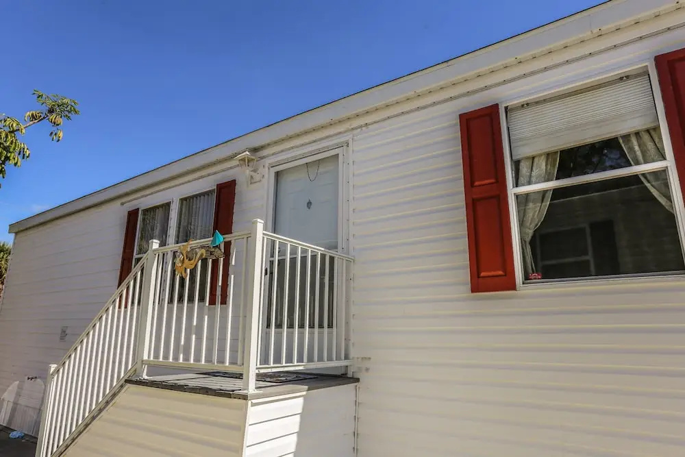 508 Red Deer Indian Creek