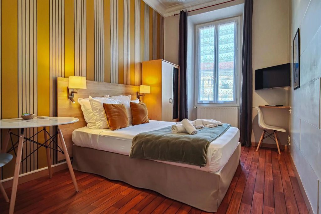 Отель Aparthotel AMMI Nice Massena в Ницце