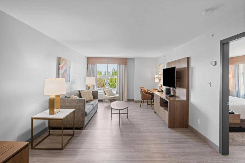 Holiday Inn Hotel & Suites Surrey East Cloverdale by IHG - фото 7