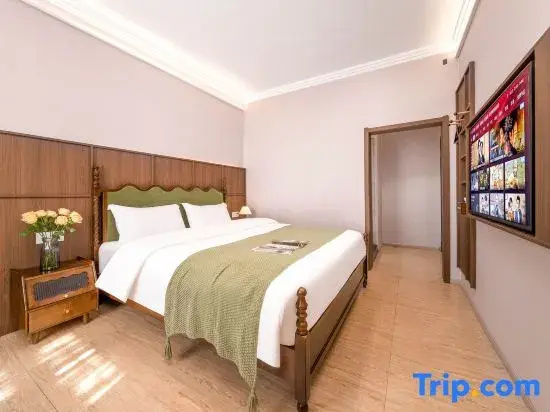 Standard Double room with view (full double bed)