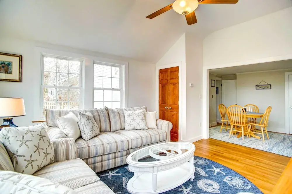 2 Mi to Beach: Coastal Retreat in Hyannis! — фото 5