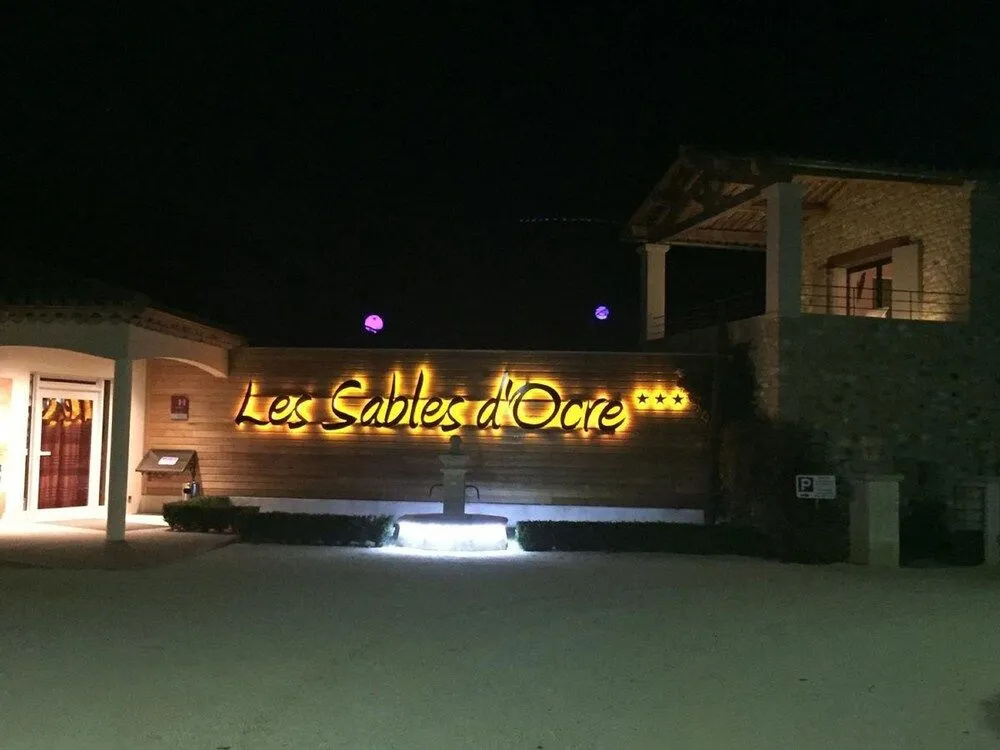 Hôtel Les Sables d'Ocre & SPA