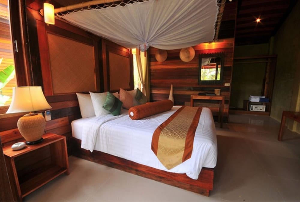 Sensi Paradise Beach Resort - Tap to explore photos