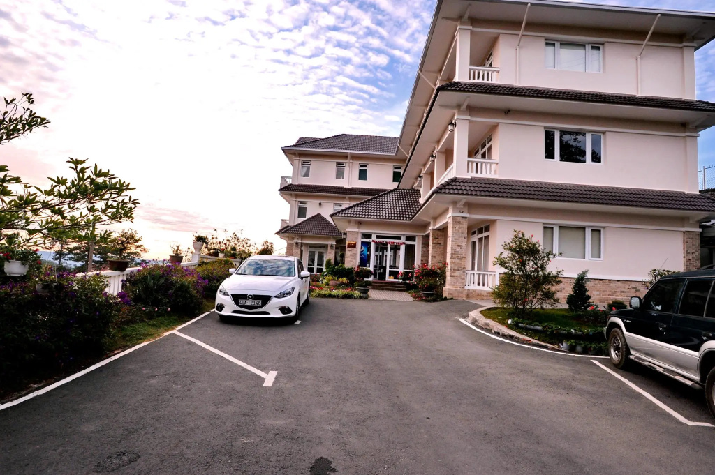 Hotel photo 1