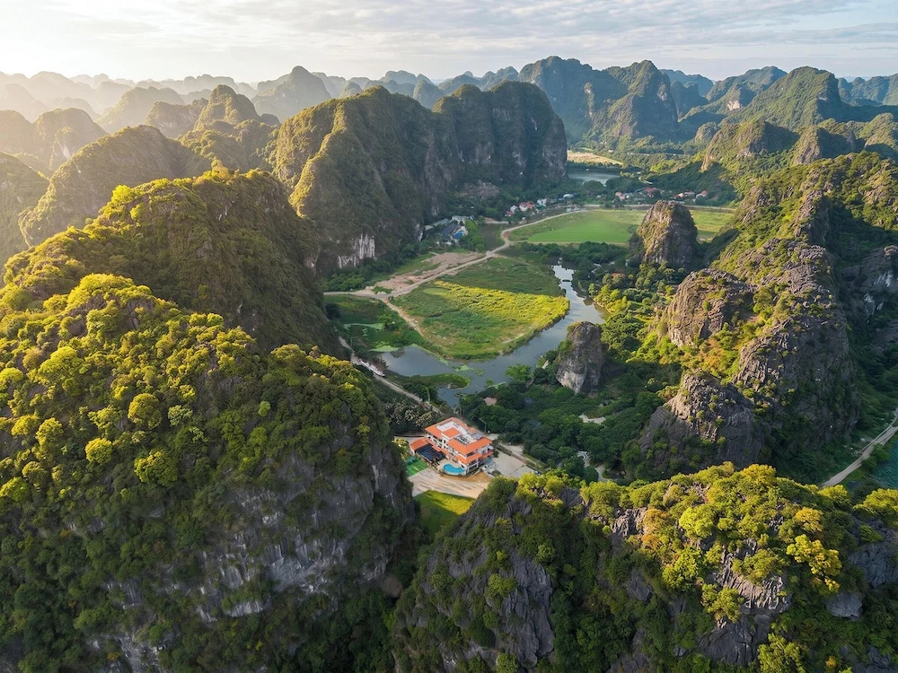 Heritage Charm Hotel Trang An