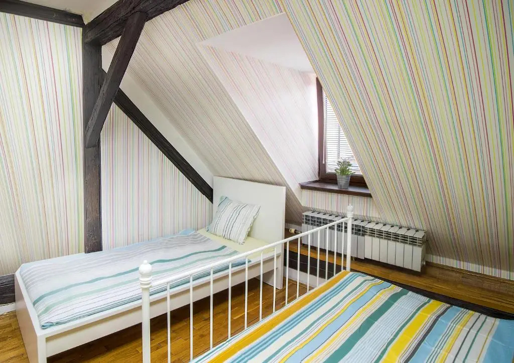 Double room (twin beds)
