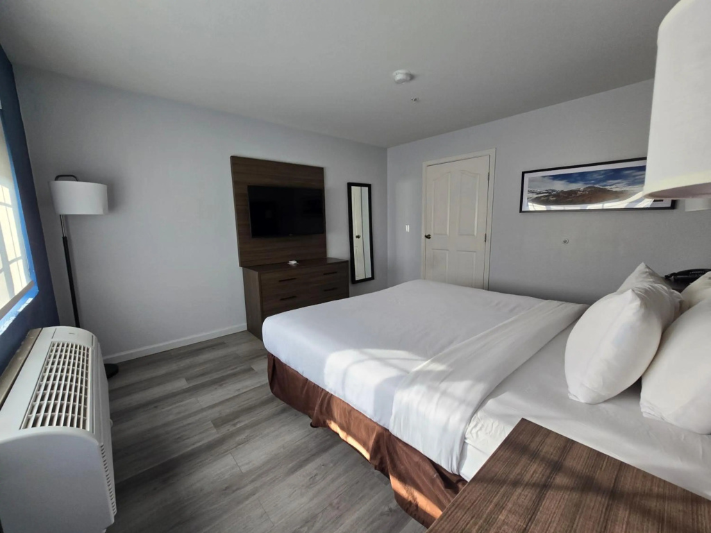 Quality Inn & Suites Tulare — 3