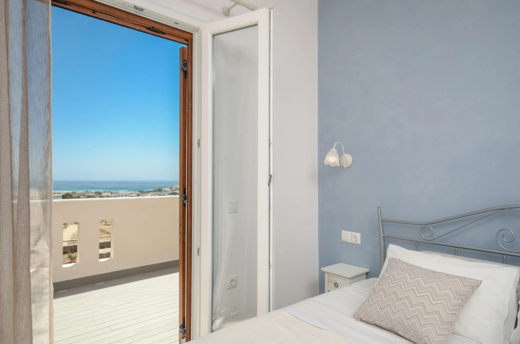 Naxos Luxury Villas - 4