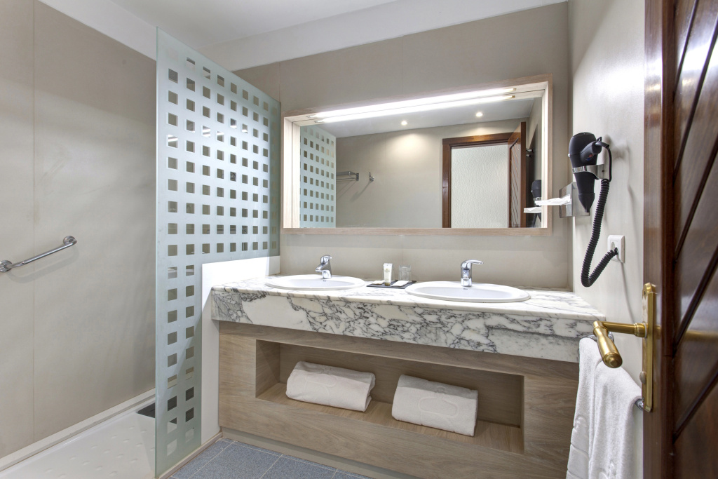 Plus Fariones Suite Hotel - Général