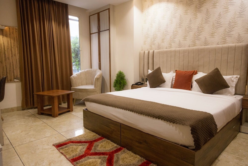 Hotel Eminence
