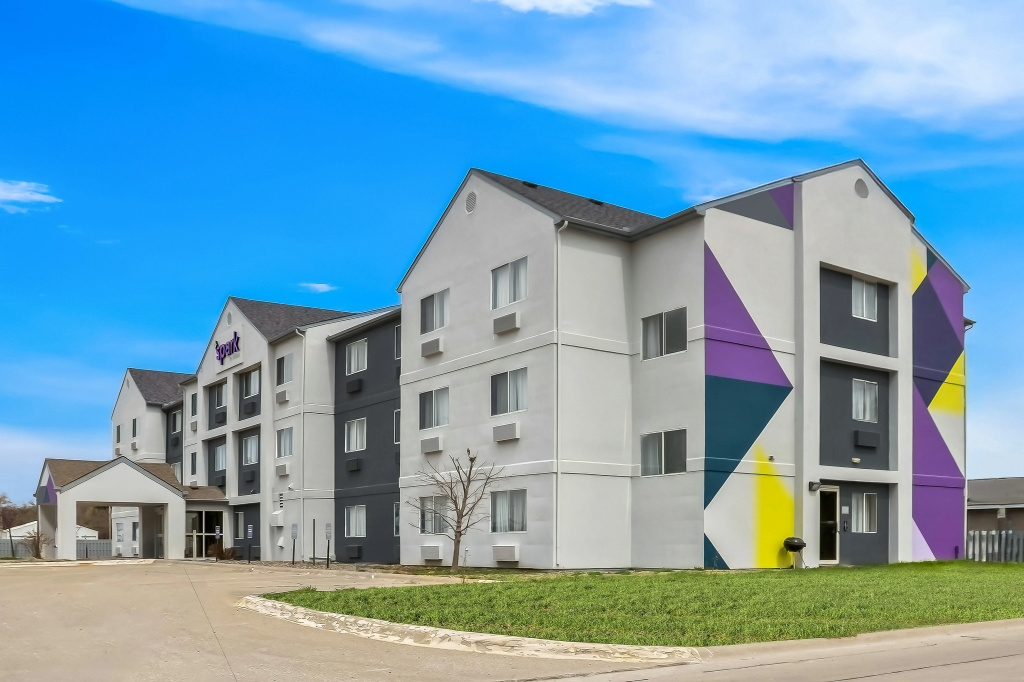 Spark by Hilton Moline Quad Cities
