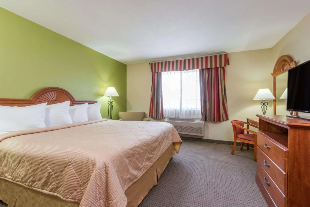 Knights Inn Gallup at 3208 W Hwy 66 — фото 6