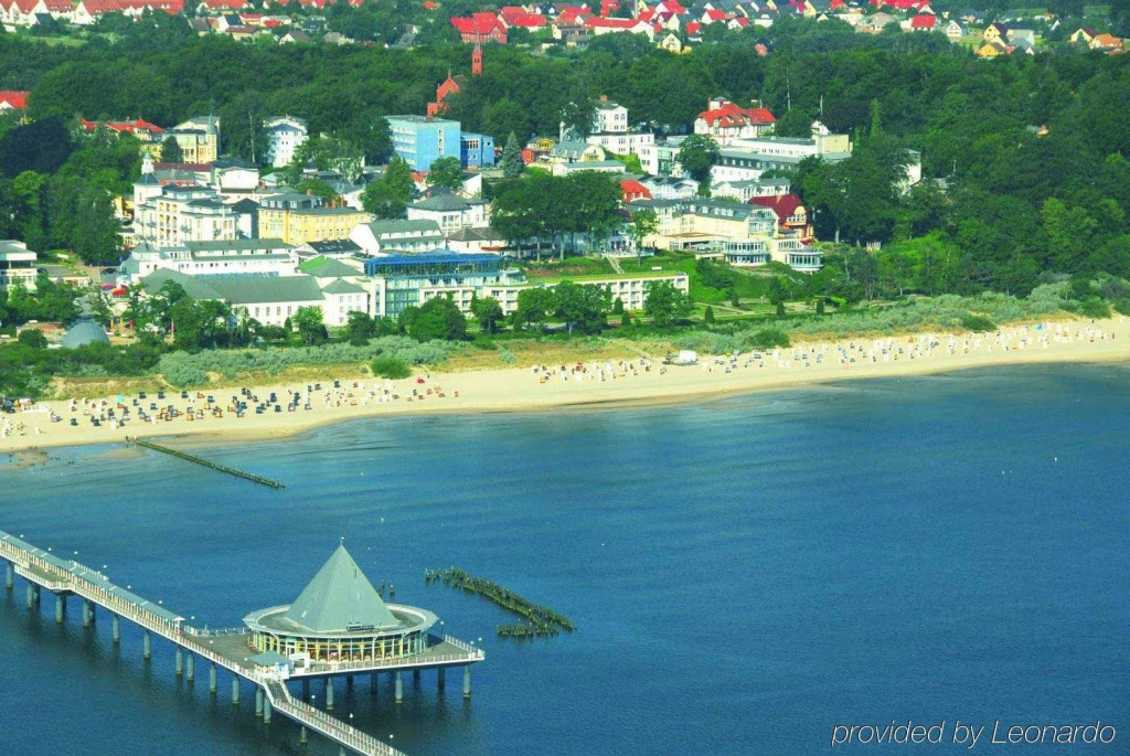 Beach & Waterfront