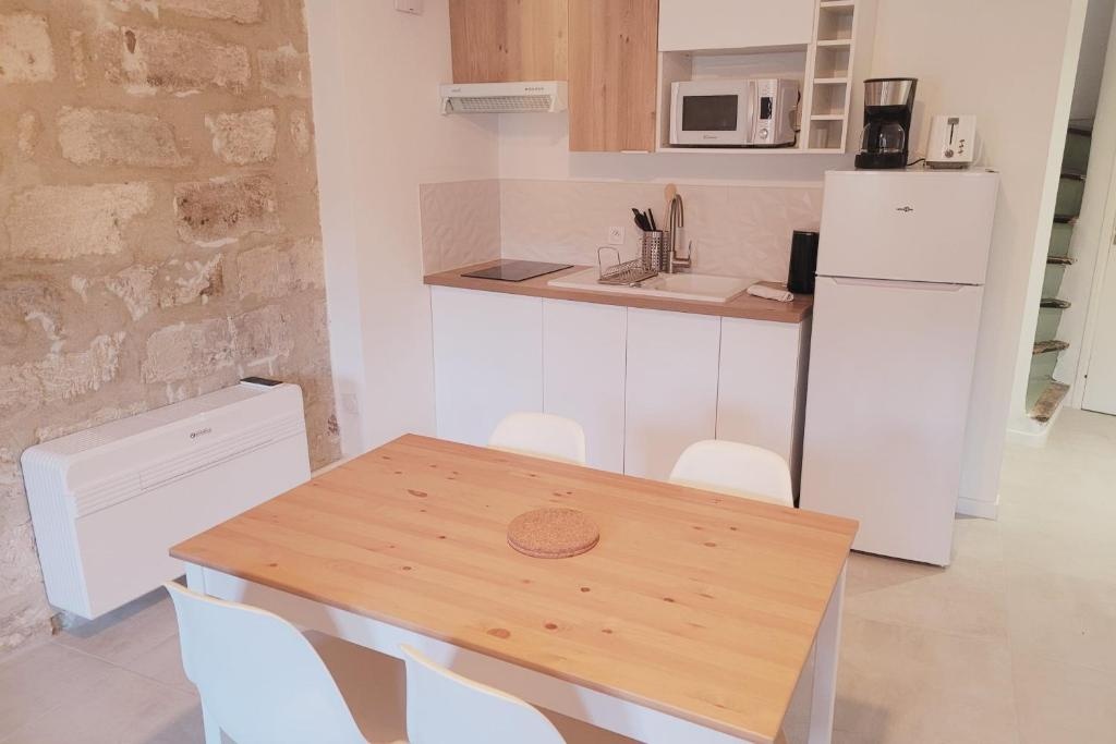 Charming Duplex For 4 In The Heart Of Avignon