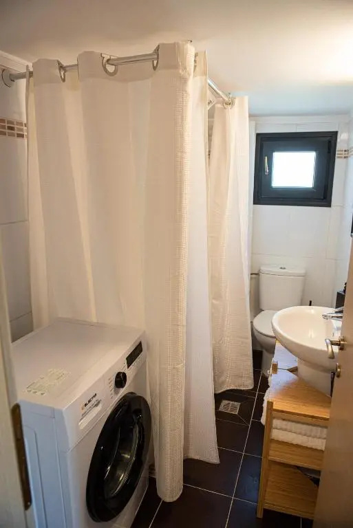 Grand Getaway Suite 300mts from the Beach