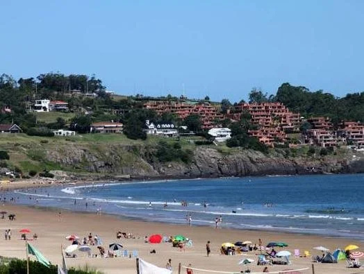 Beach & Waterfront