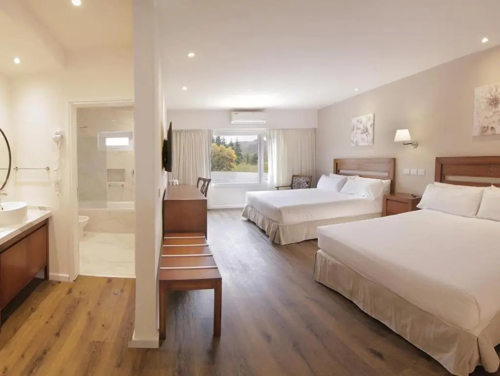 Deluxe Quadruple room