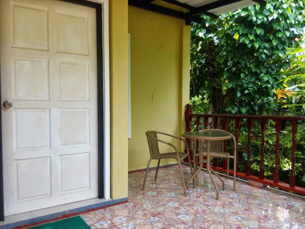Bangtao Local House Rental - Chambres