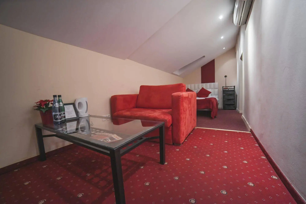 Hotel photo 12