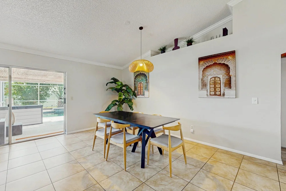 Spacious Home W/private Pool, Hot Tub & Game Room Near Disney