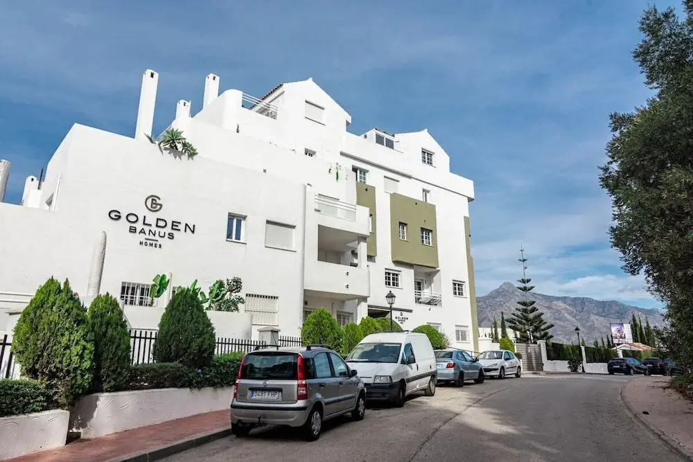 GO- Golden Banus by Roomservices