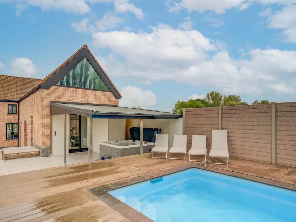Lush Holiday Home in Vlaanderen With Private Pool - фото 15