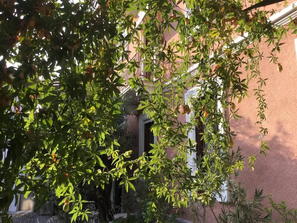 "room in Guest Room - Camera In Antica Corte Milanese"