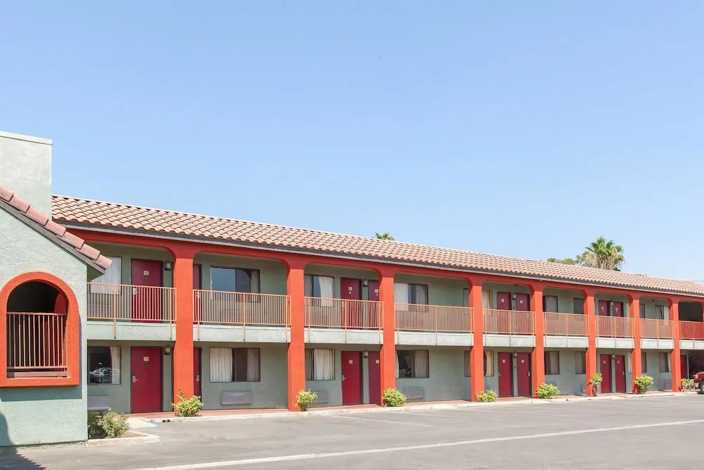 Ramada Limited Bakersfield Central