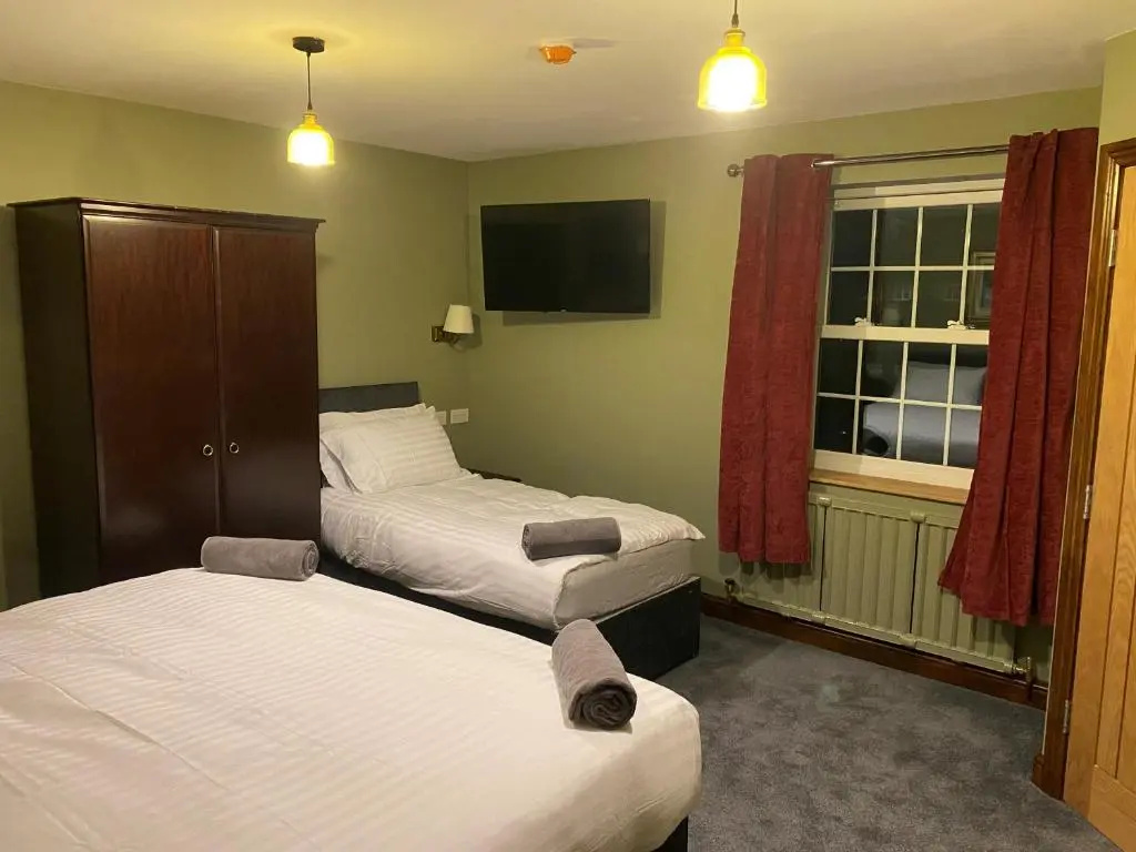 Deluxe Suite