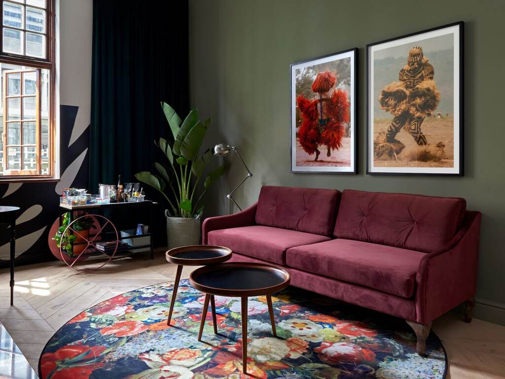 Gorgeous George Hotel by null