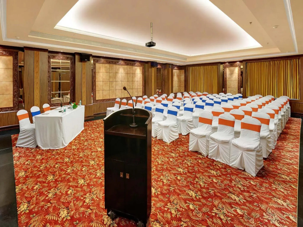 Mayfair Hideaway Spa Resort - фото 12