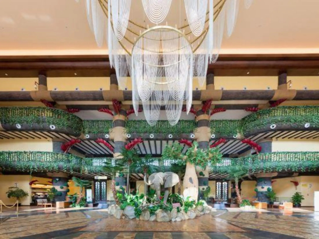 Lobby & Reception