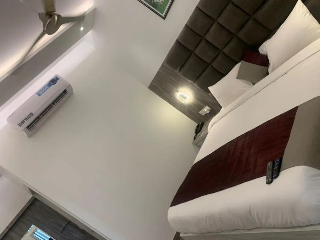 Hotel Lotus Inn