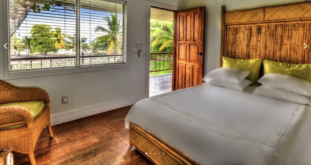 Iguana Lodge Beach Resort by null