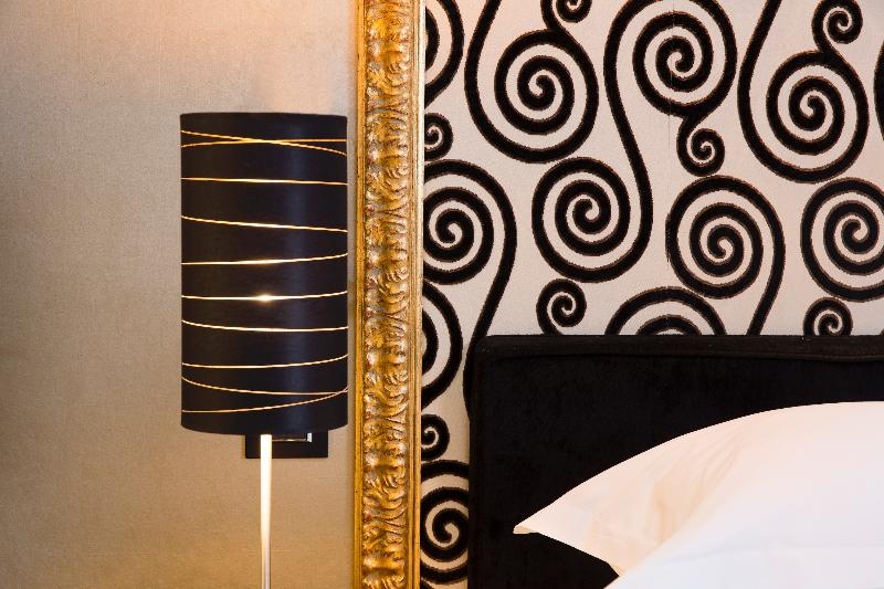 Hotel Ares Eiffel 72