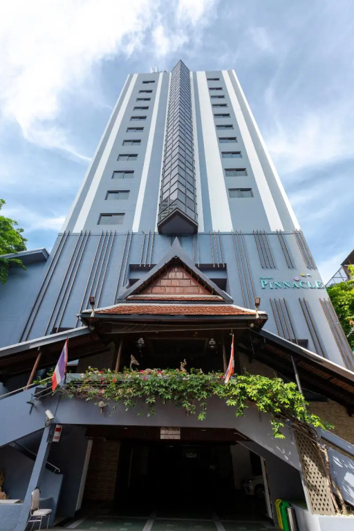 Pinnacle Lumpini Park Hotel — фото