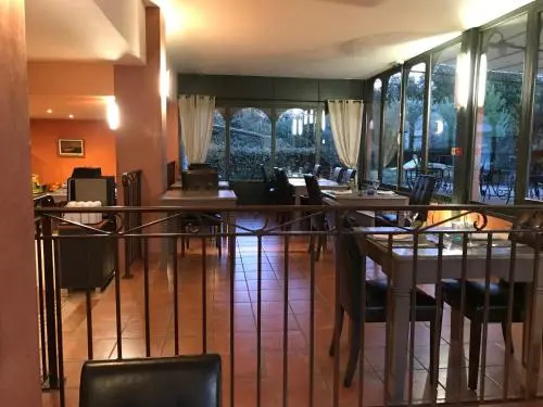 Hotel Restaurant Le Gardon - Pont du Gard - Général