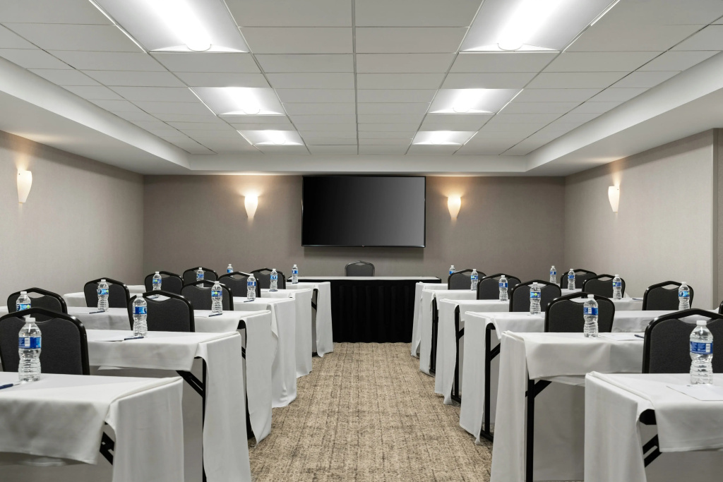 DoubleTree by Hilton Pittsburgh Airport - Général