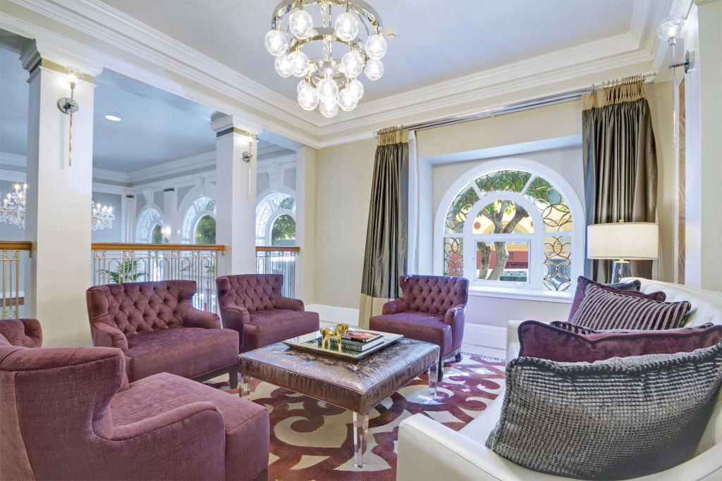 Lobby & Reception