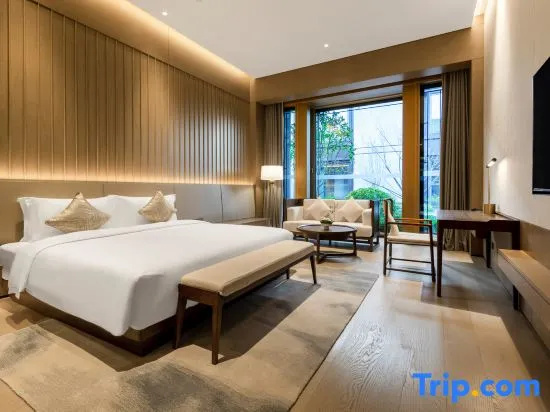 Classic Double room (full double bed)
