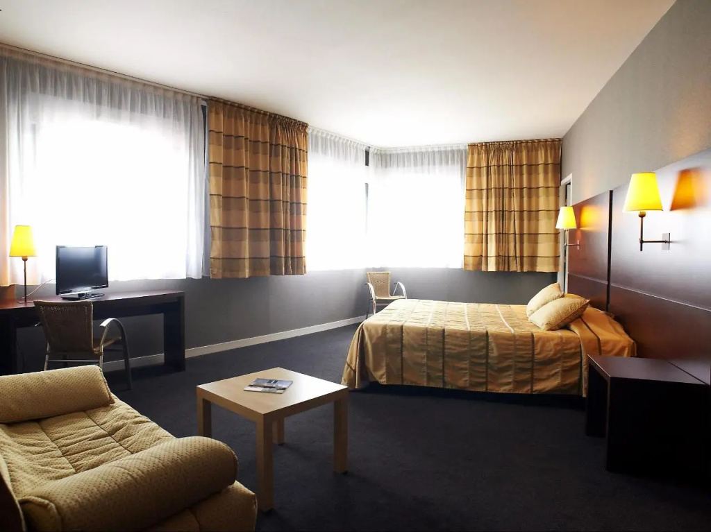 Afficher la photo 7 — Hotel de Loire