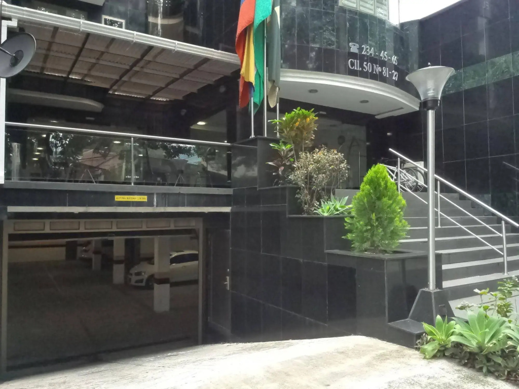 Hotel Calasanz Real