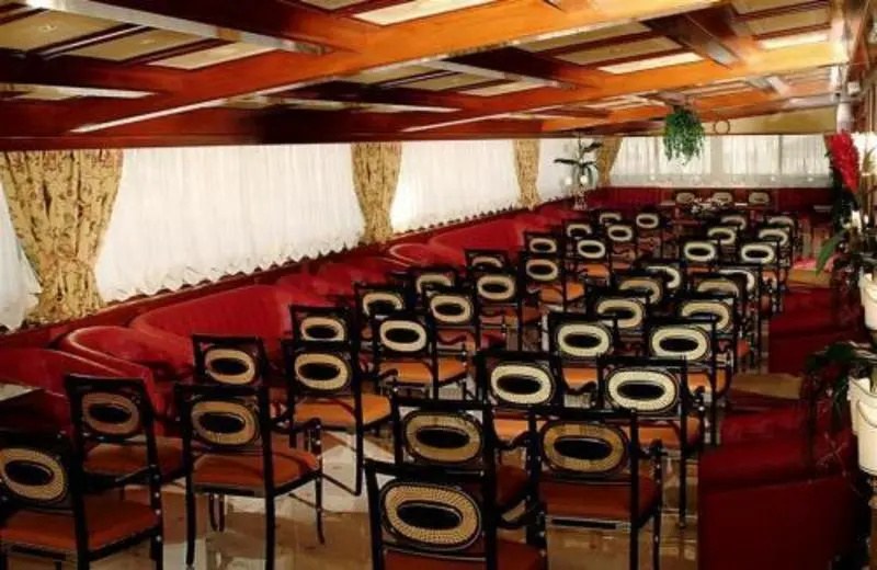 Champagne Palace Hotel - Général