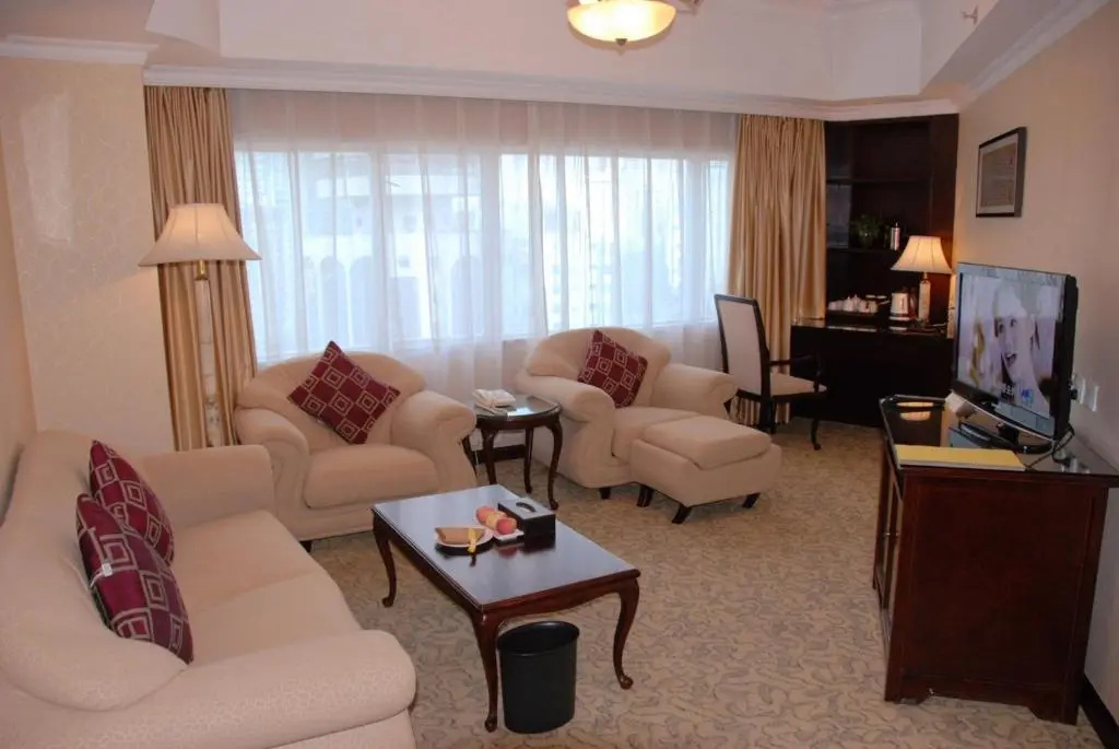 Deluxe Suite