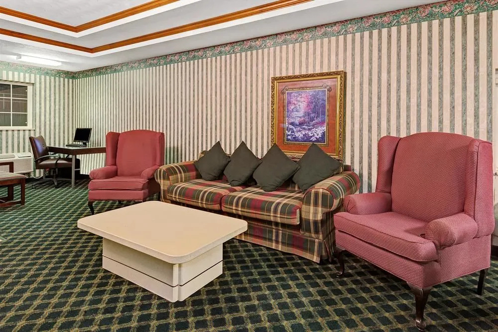 Lobby & Reception