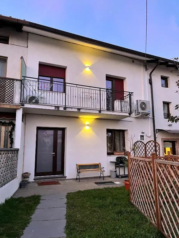 Casetta con giardino in borgo storico