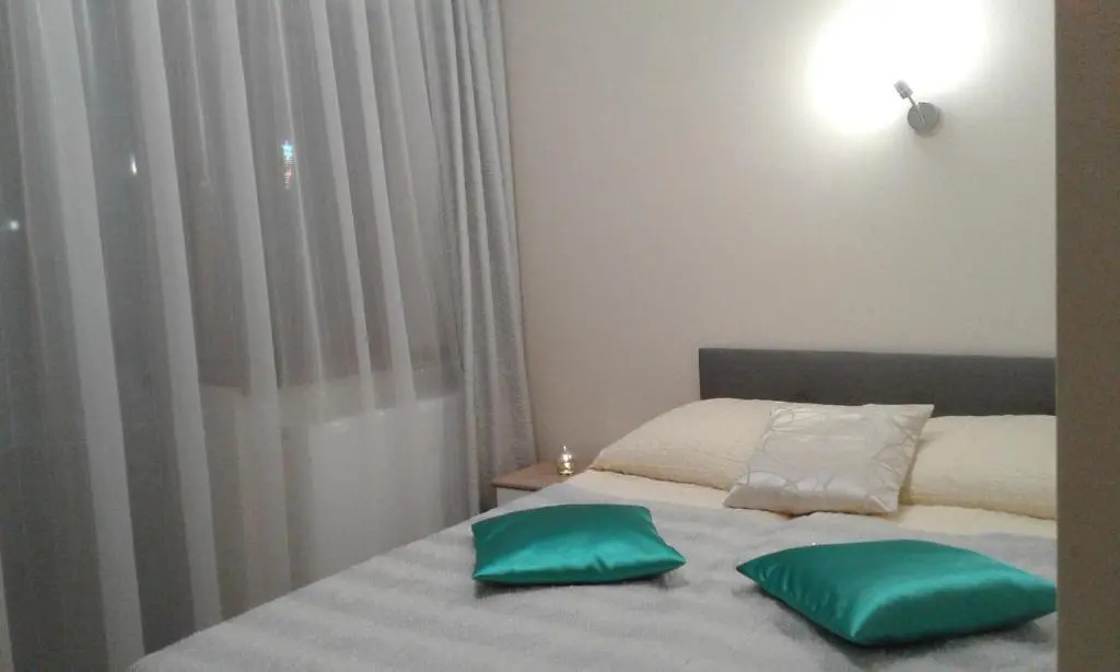 Standard Double room with balcony (full double bed)